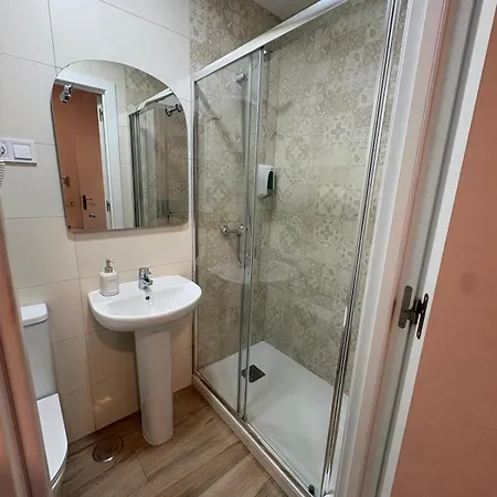 Hostal Andrea Granvia-3